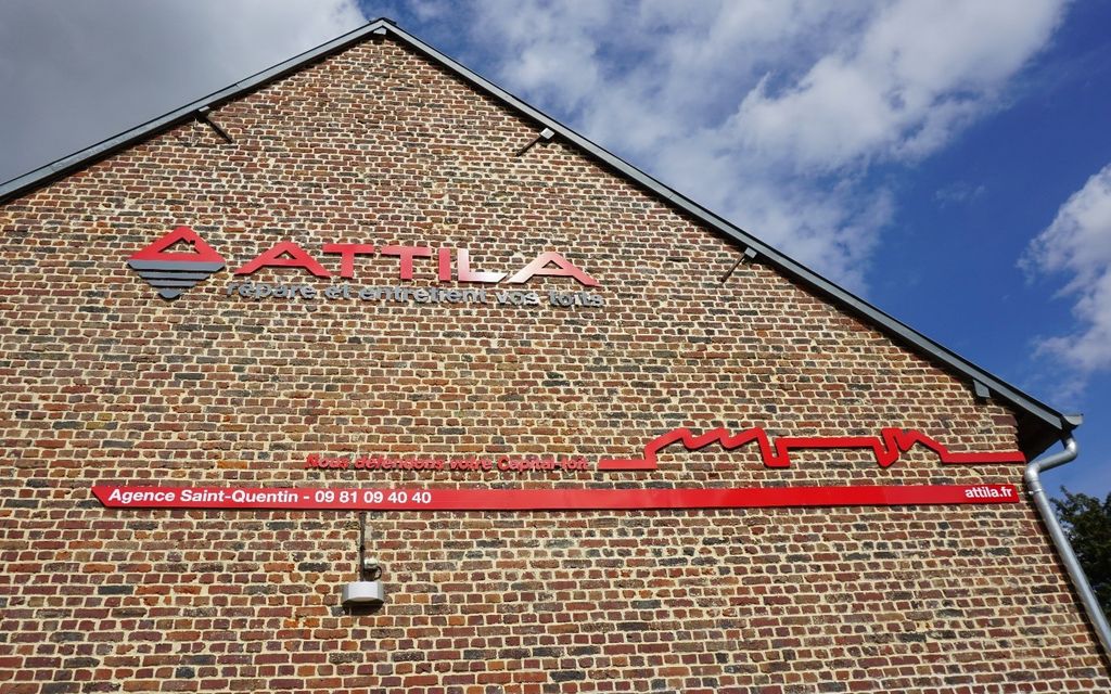 Attila Saint-Quentin spécialiste et formé pour travailler en milieu amianté