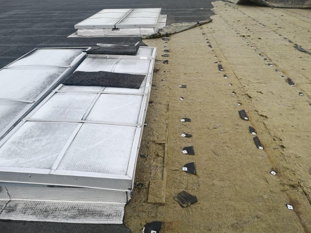 catastrophe-sur-une-toiture-industrielle-Brie-Comte-Robert