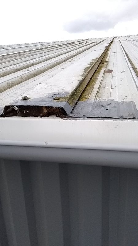 Le toit avant l'intervention